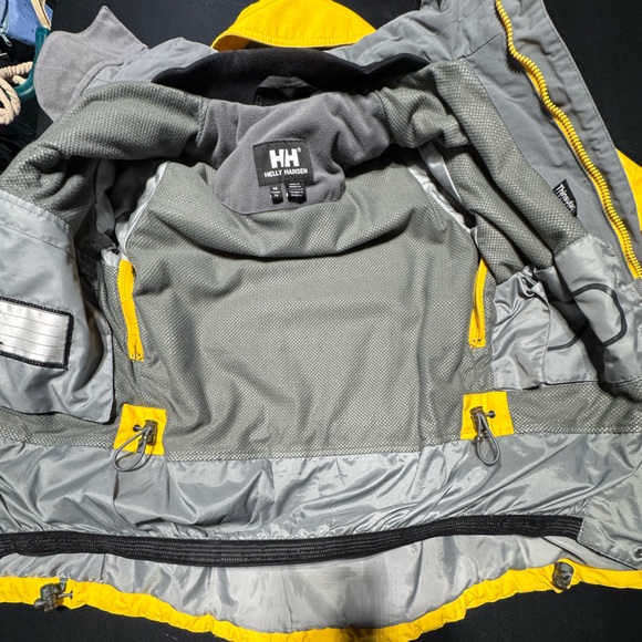 Helly Hansen Yellow and Grey Winter Ski Jacket in XS - Picture 5 of 5